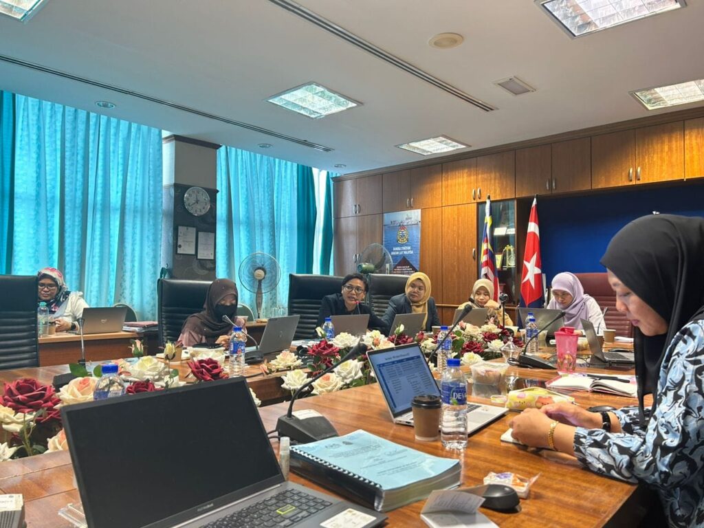 Discussions on the Implementation of P&I Insurance in Malaysia and Briefing on Domestic Shipping License
